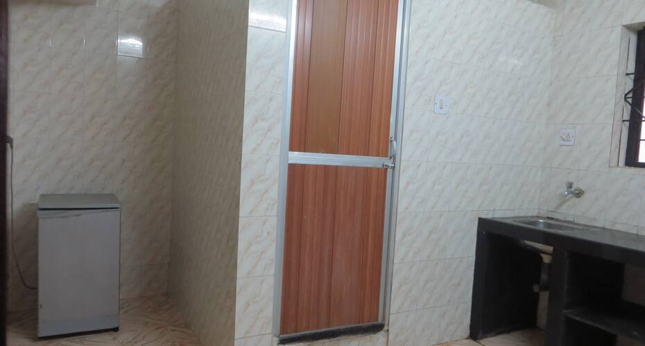 Glen's Corner by Sizzling Hotels, Goa 3